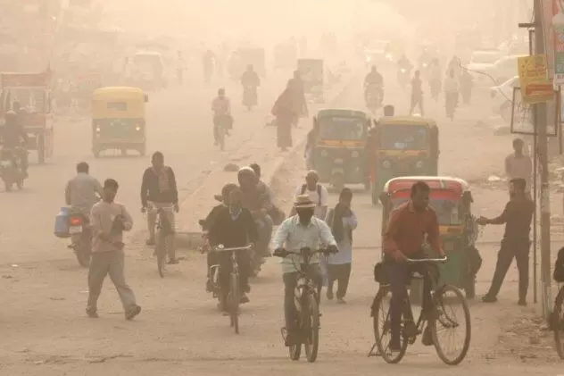 Delhi’s Air Quality Remains ‘Very Poor’ for Third Straight Day After Diwali