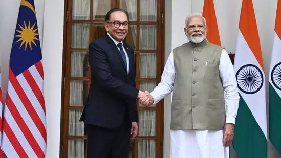 PM Modi Congratulates Malaysian PM Anwar Ibrahim on ASEAN Chairmanship, to Attend 47th ASEAN Summit Virtually