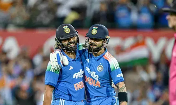 Rohit, Kohli Masterclass Powers India to Nine-Wicket Win Over Australia at SCG