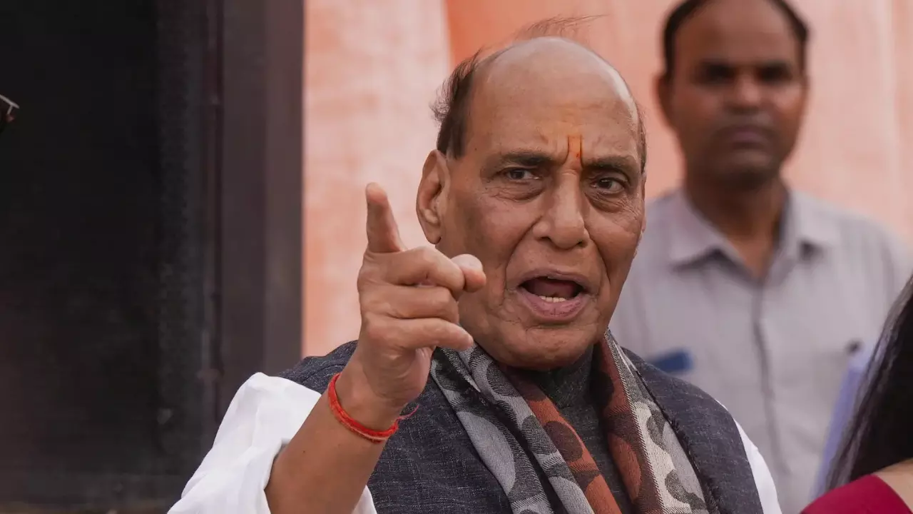 Rajnath Singh Backs Shreyasi Singh, Slams RJD, and Promises Boost for Bihar’s Farmers Rajnath Singh Backs Shreyasi Singh, Slams RJD, and Promises Boost for Bihar’s Farmers