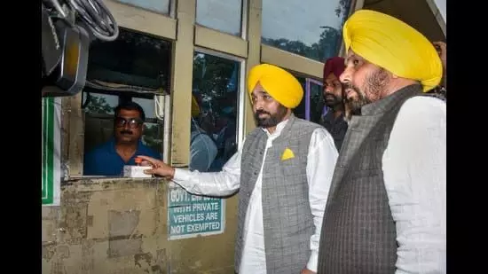 Punjab CM Bhagwant Mann Closes 19 Toll Plazas, Saving Commuters ₹225 Crore Annually