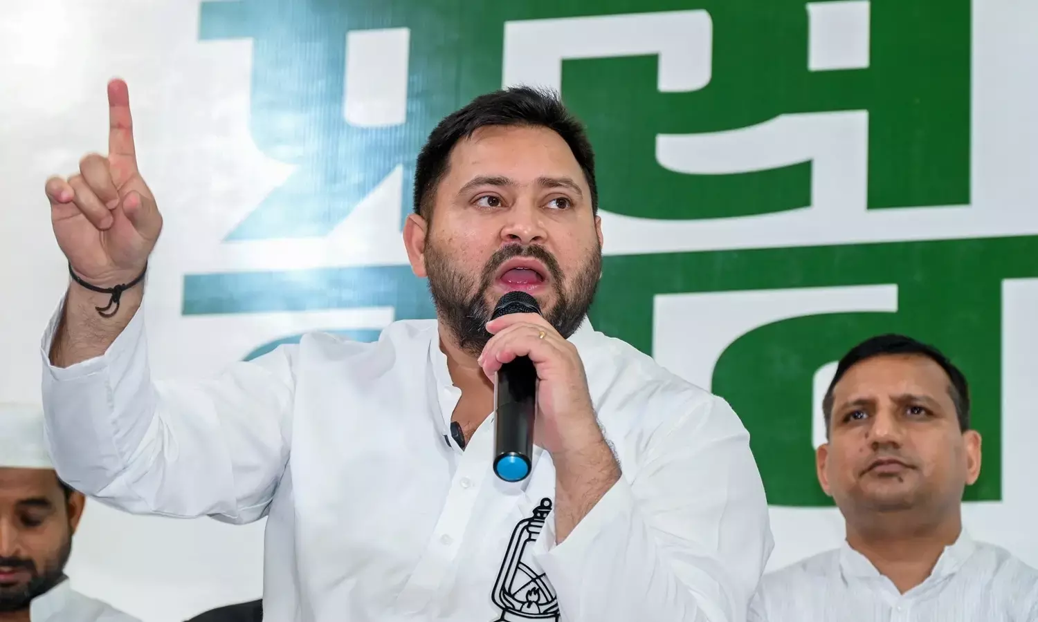 Tejashwi Yadav Accuses Election Commission of Bias, Alleges BJP Misusing Machinery Ahead of Bihar Polls