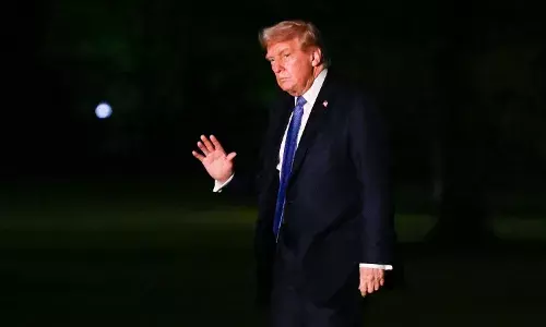 Trump Signs Bipartisan Bill, Ending 43-Day U.S. Government Shutdown