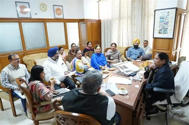 Punjab Government to Provide Smartphones, Address Key Demands of Anganwadi Workers and Helpers