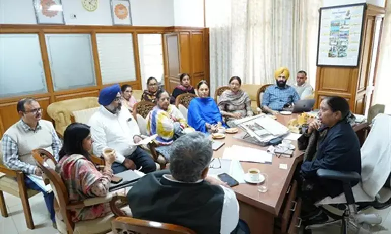 Punjab Government to Provide Smartphones, Address Key Demands of Anganwadi Workers and Helpers