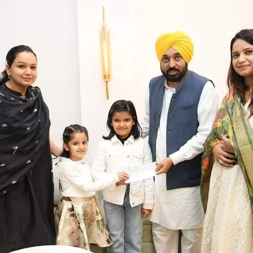 Punjab Flood Relief Gets an Unlikely Push from Two Young Amritsar Sisters