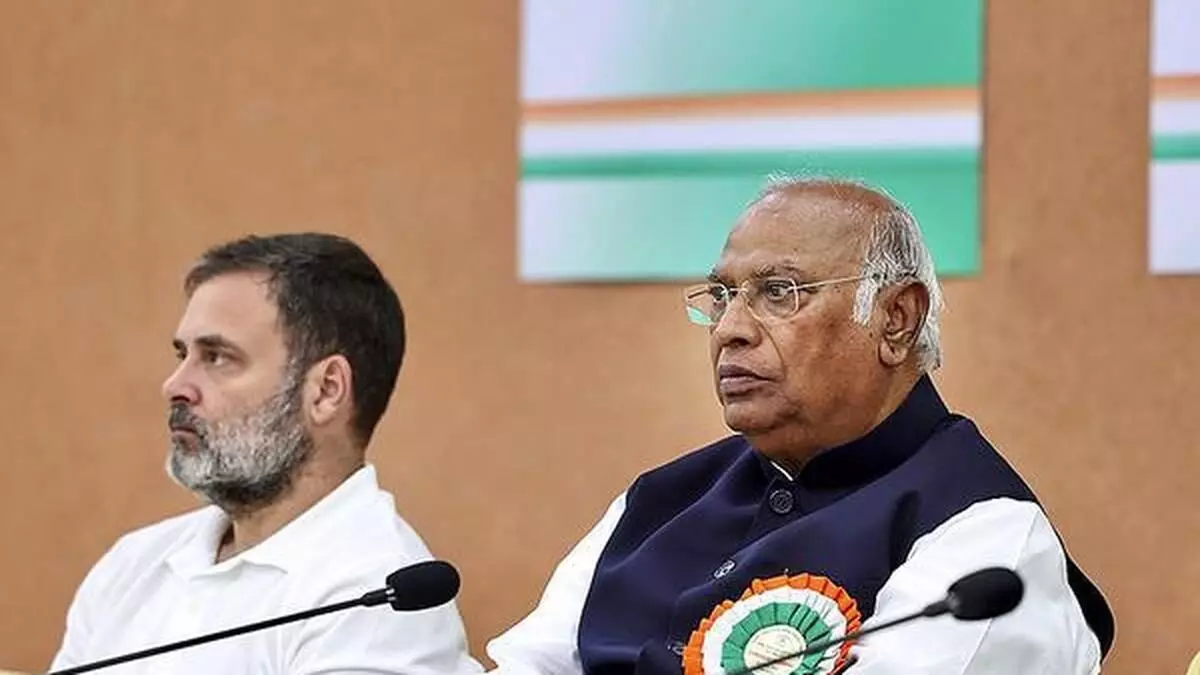 Congress Holds High-Level Review of Electoral Rolls After Bihar Poll Setback