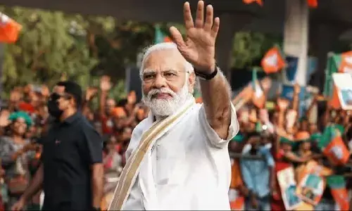 PM Modi Congratulates Nitish Kumar on Taking Oath for Historic Tenth Term as Bihar Chief Minister