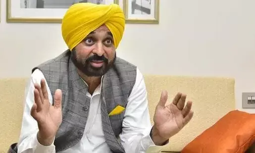 Bhagwant Mann Makes Surprise 75-Minute Visit to Kurali Bus Stand, Reviews Services Without Protocol