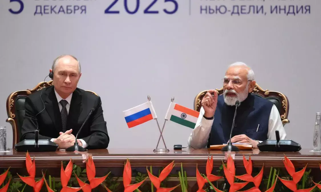 Modi–Putin Meeting Highlights Deep Cultural Bonds With Exchange of Gita and Yoga-Vasishtha Translations