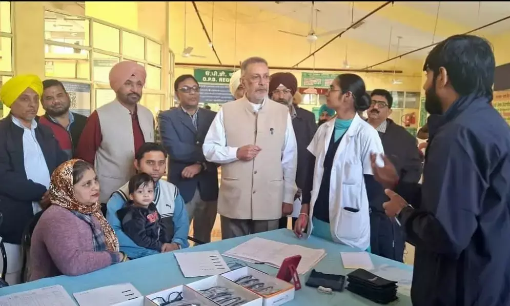 AAP MLA Dr. Balbir Singh Conducts Surprise Inspection of Fatehgarh Sahib Health Centres