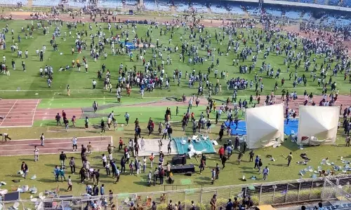 Messi Visit Sparks Chaos at Salt Lake Stadium as Furious Fans Run Riot Messi Visit Sparks Chaos at Salt Lake Stadium as Furious Fans Run Riot