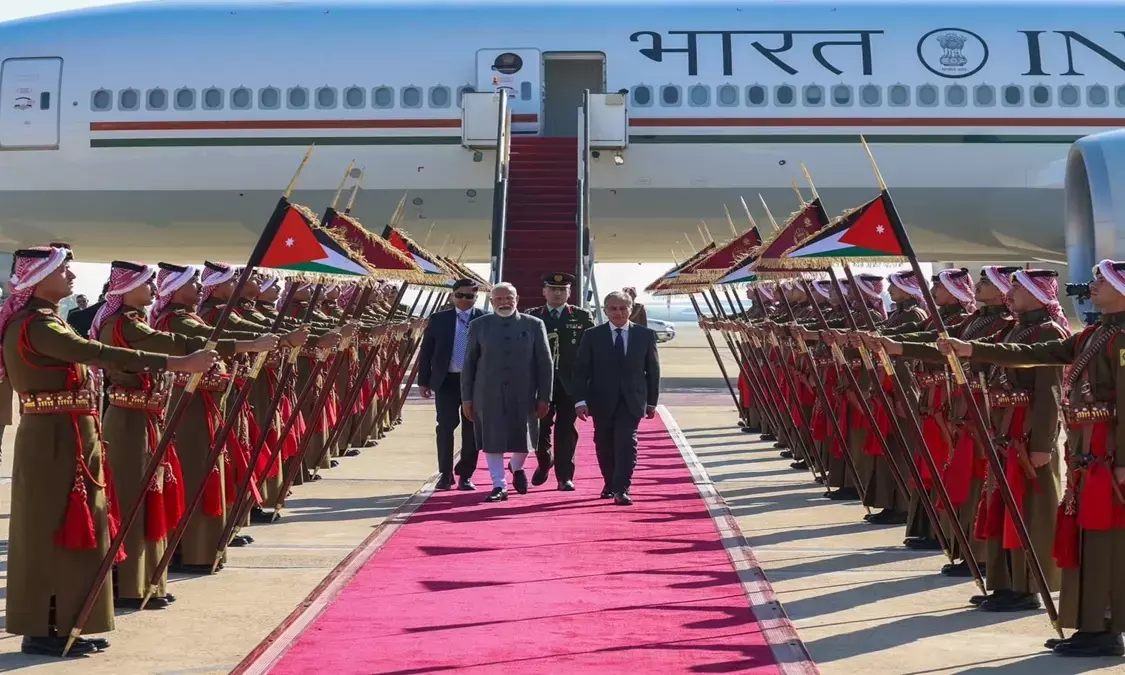 PM Modi Arrives in Jordan on Two-Day Visit, Receives Ceremonial Welcome in Amman