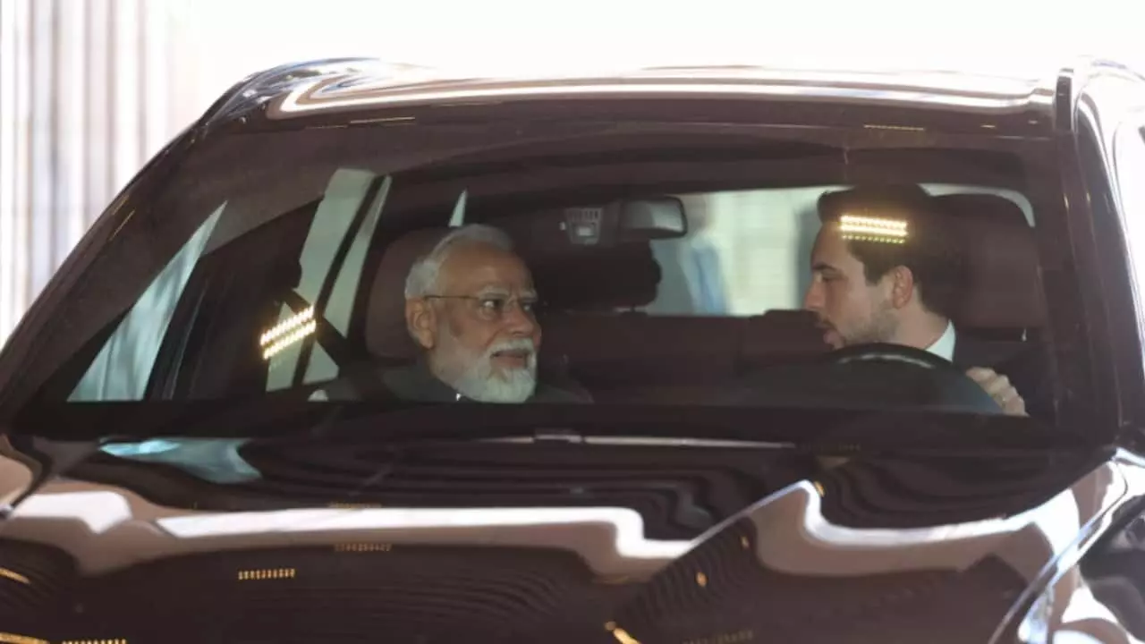 Jordan’s Crown Prince Drives PM Modi to Jordan Museum in Warm Diplomatic Gesture Jordan’s Crown Prince Drives PM Modi to Jordan Museum in Warm Diplomatic Gesture