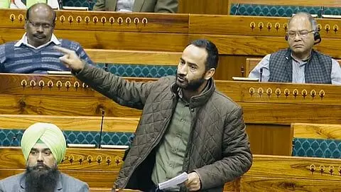 AAP MP Gurmeet Singh Meet Hayer Raises Anganwadi, Flood Relief and Sports Funding Issues in Parliament AAP MP Gurmeet Singh Meet Hayer Raises Anganwadi, Flood Relief and Sports Funding Issues in Parliament