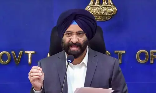 Manjinder Singh Sirsa Warns of Crackdown on Polluting Industries, Offices Violating Work-From-Home Rules Manjinder Singh Sirsa Warns of Crackdown on Polluting Industries, Offices Violating Work-From-Home Rules