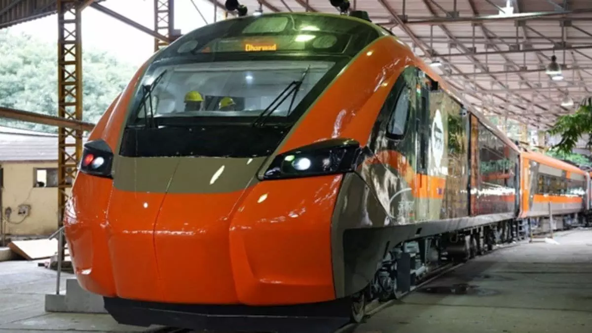 First Vande Bharat Sleeper Train to Run Between Guwahati and Howrah First Vande Bharat Sleeper Train to Run Between Guwahati and Howrah