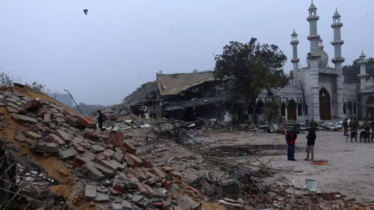 Old Delhi Demolition Sparks Political Row, MLA Calls Action Illegal and Unconstitutional Old Delhi Demolition Sparks Political Row, MLA Calls Action Illegal and Unconstitutional