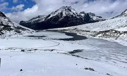 Two Kerala Tourists Drown After Slipping Into Frozen Sela Lake in Arunachal’s Tawang