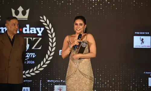 Madhurima Tuli Wins Iconic Performance Award for ‘Tehran’ at Midday Glitz & Glam Awards
