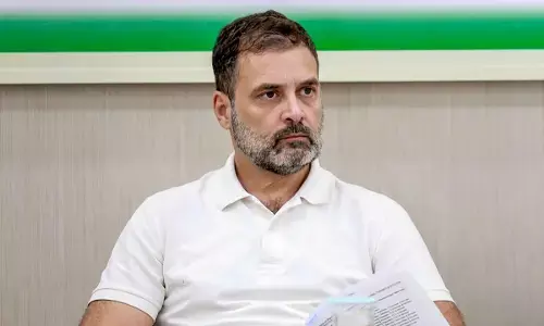 Rahul Gandhi Urges Workers to Unite Against MGNREGA Replacement Rahul Gandhi Urges Workers to Unite Against MGNREGA Replacement