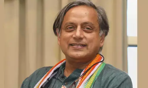 Kerala Congress Leaders Meet Kharge Ahead of Assembly Polls, Tharoor Skips Key Meet