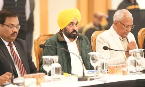 Punjab, Haryana CMs Hold Positive Talks on SYL Canal Dispute, Agree on Frequent Official-Level Meetings Punjab, Haryana CMs Hold Positive Talks on SYL Canal Dispute, Agree on Frequent Official-Level Meetings