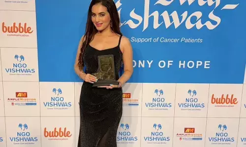 Anusmriti Sarkar Shines at NGO Event, Honoured for Her Contribution to Social Cause