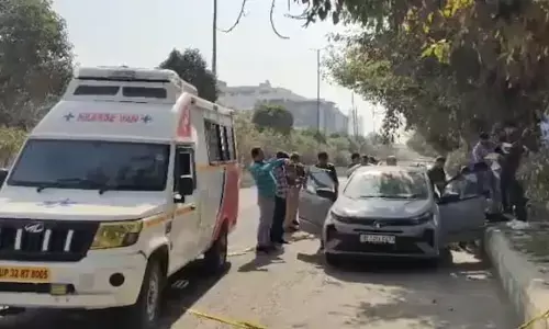 Man Shoots Girlfriend, Then Himself Inside Car in Noida