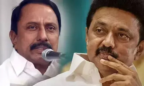 Sengottaiyan sidelined at TVK meeting? Kongu leader’s quiet rethink puts Vijay camp on edge