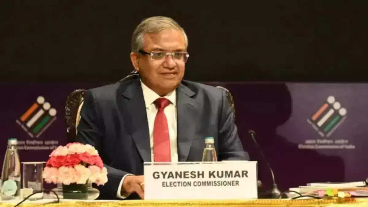 Election Commission Replaces Bengals Top Cop, Chief Secretary Ahead Of Polls