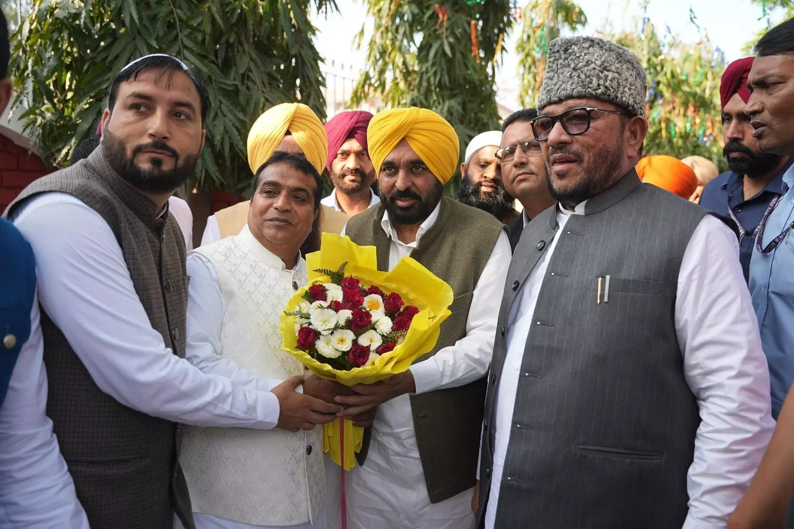 Mann Celebrates Eid in Malerkotla, Announces ₹563 Crore Medical College and Healthcare Boost Mann Celebrates Eid in Malerkotla, Announces ₹563 Crore Medical College and Healthcare Boost
