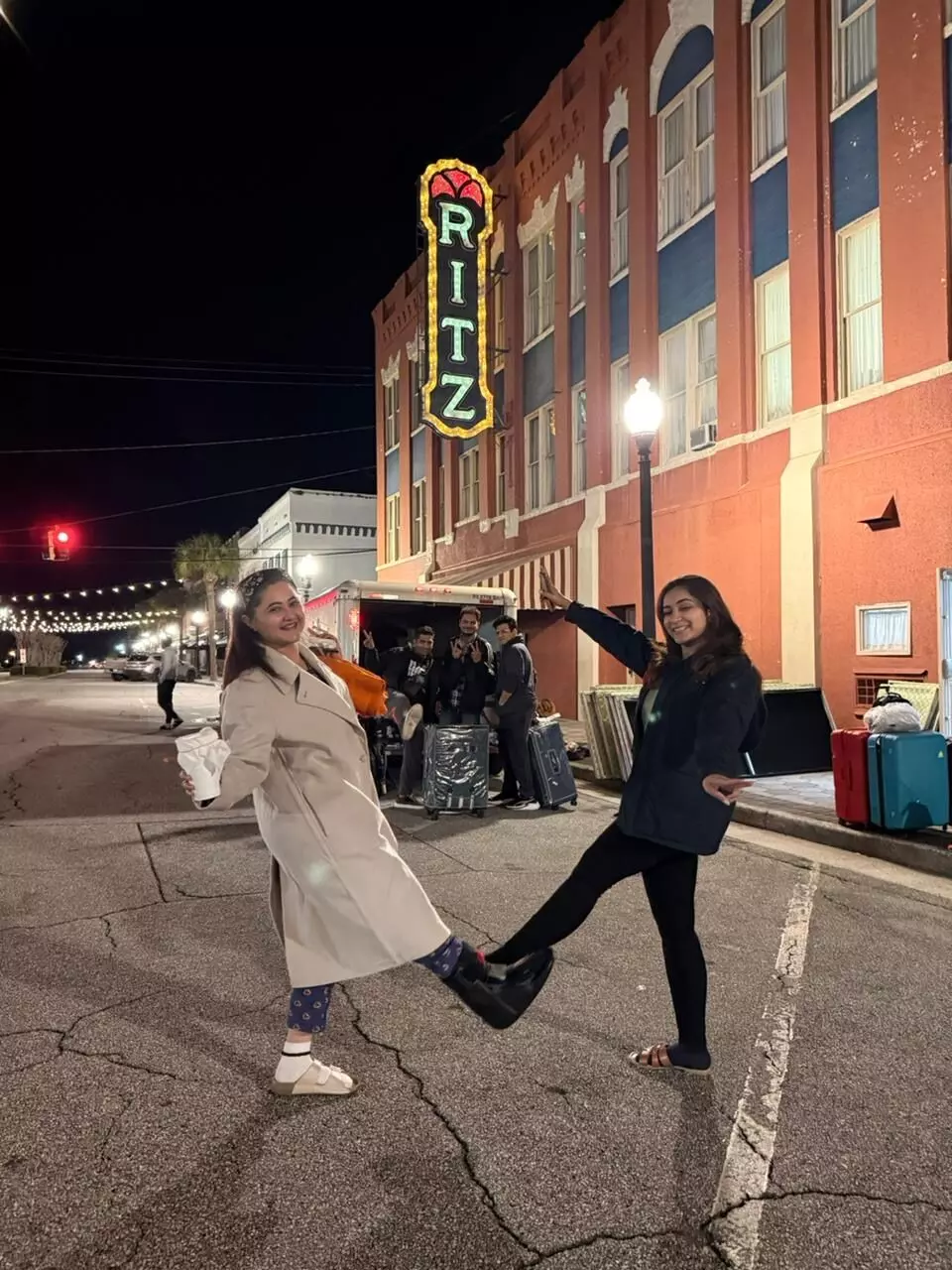 Rashami Desai Takes Gujarati Theatre Global, Hit Play Heads to USA After 100 Shows Rashami Desai Takes Gujarati Theatre Global, Hit Play Heads to USA After 100 Shows