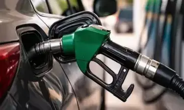 Govt Slashes Excise Duty By Rs 10/Litre On Petrol And Diesel