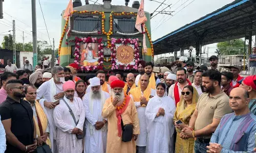 Mohinder Bhagat Flags Off Damri Yatra Special Train to Haridwar