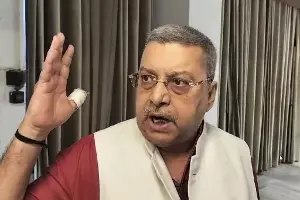 Suspended for Unparliamentary Conduct, TMCs Kalyan Banerjee Opens Rift With Mamata Banerjee Suspended for Unparliamentary Conduct, TMCs Kalyan Banerjee Opens Rift With Mamata Banerjee