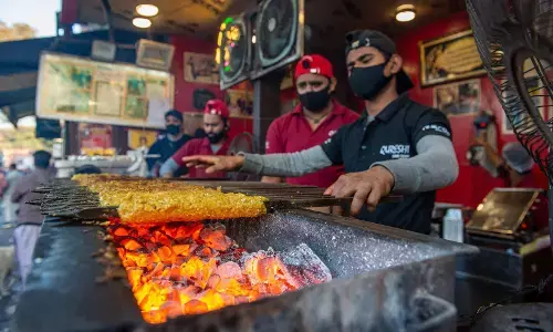Delhi Eateries to Get New York City Like A to D Hygiene Report Cards