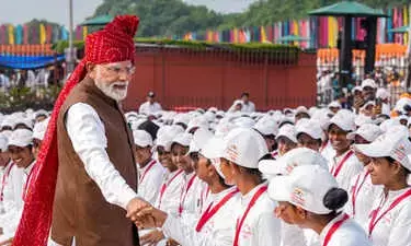 Modi Announces Free Coaching For Competitive Exams, Highlights ₹1 Lakh Crore RDI Fund For Youth Modi Announces Free Coaching For Competitive Exams, Highlights ₹1 Lakh Crore RDI Fund For Youth