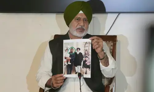 AAP vs Akali Dal: Baltej Pannu Questions Majithias Wealth, Shows Photos Linking Grewal to BJP
