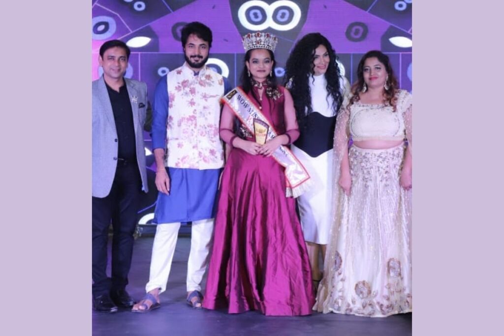 Dr. Yashvi Shrivastava, a medical student crowned Miss Gujarat 2021 title at WOW Wings for Dreams fashion shows