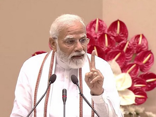 PM Modi asks civil servants if theyre speeding up Indias progress