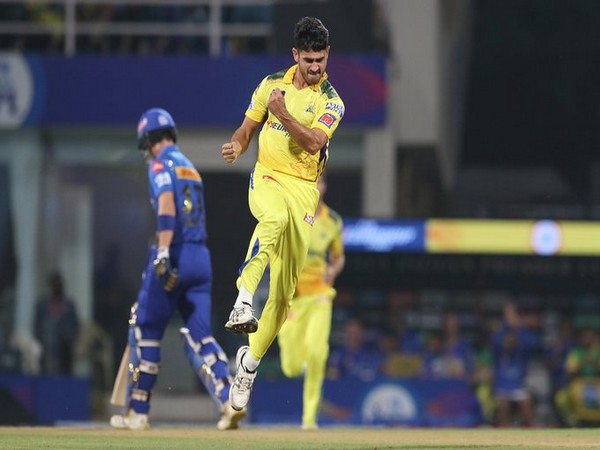 IPL 2022: CSKs Mukesh Choudhary remarks that MS Dhoni has been guiding him, telling him to take no pressure