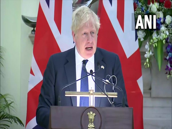 UK PM lauds khaas dost Modi for amazing India welcome, says felt like Sachin Tendulkar, Amitabh Bachchan