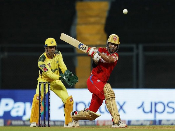 Shikhar Dhawan becomes second cricketer after Virat Kohli to complete 6,000 IPL runs