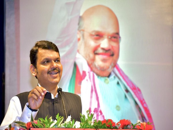 Amit Shahs inspiring journey will guide the next generation, says Fadnavis at book launch event