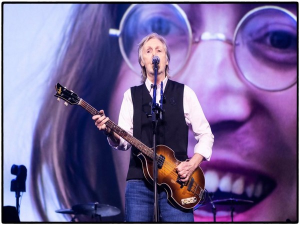 Paul McCartney duets with John Lennon on stage return with Got Back tour
