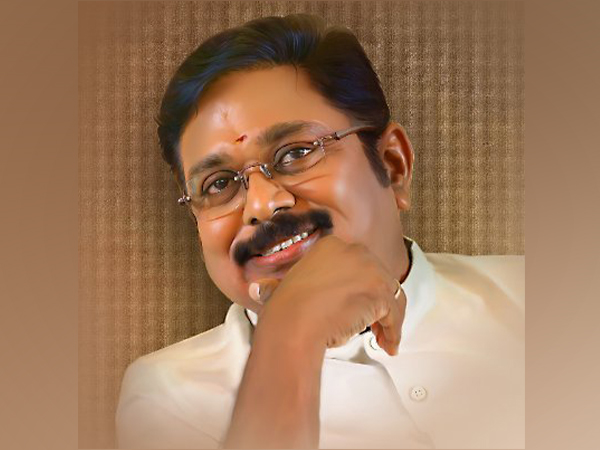 TTV Dhinakaran appears before ED in two leaves symbol bribery case