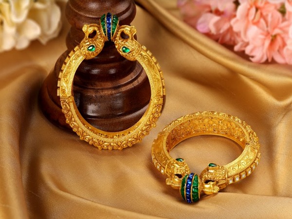 This Akshaya Tritiya, Tanishq launches an extensive bangle collection - Kalai, with exciting offers