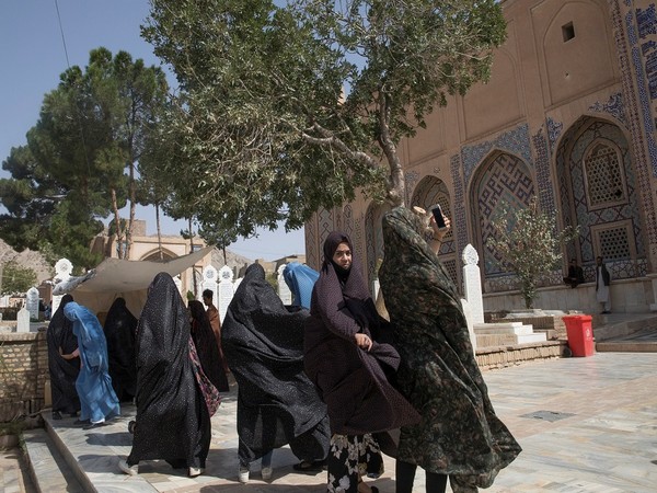 Pakistans Mufti Taqi Usman writes to Taliban for reopening schools for Afghan girls