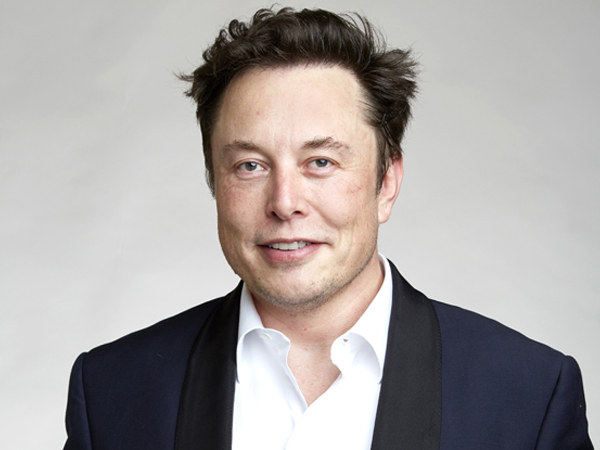 Musk criticises Twitters censorship lawyer  after taking over microblogging site
